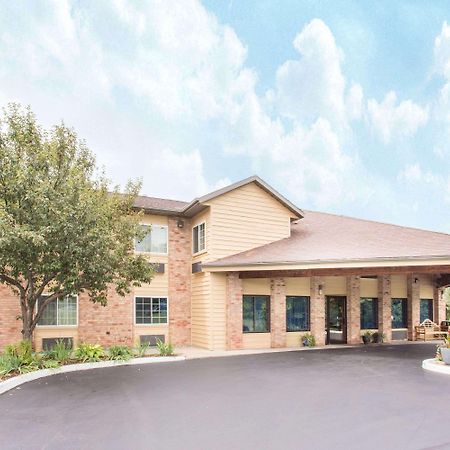 Hotel Baymont By Wyndham Muskegon Exterior foto