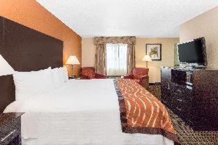 Hotel Baymont By Wyndham Muskegon Zimmer foto